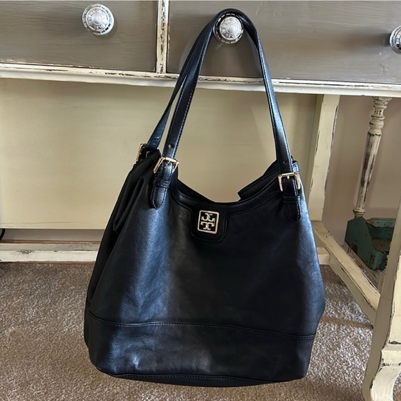 Tory Burch Black Leather Shoulder Bag - Picture 2 of 5